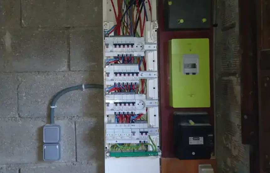 Installation de systèmes électriques à Chalon-sur-Saône par CRC SolutionsPro
